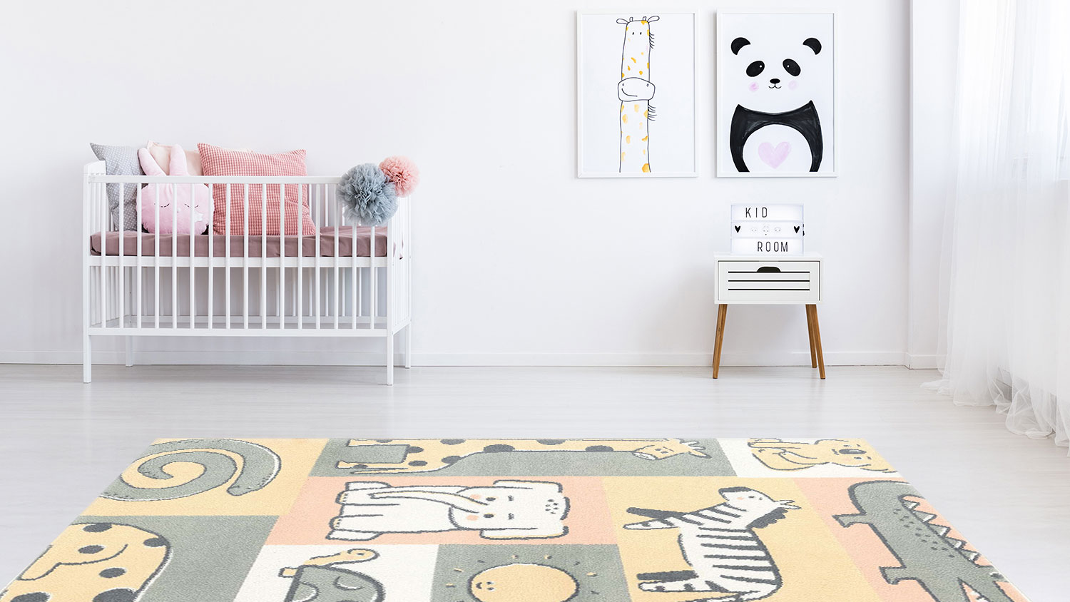Детский ковер Tarkett Sunny Kids 33ZNZ с дивными зверями в интерьере детской комнаты