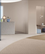 Ковровая плитка Desso Airmaster Classic 1510 в комбинированном интерьере офиса.