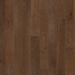 Крупный план лицевой поверхности однополосной паркетной доски Tarkett Prestige Oak Deep Brown.