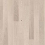 Крупный план лицевой поверхности однополосной паркетной доски Tarkett Prestige Oak Grey Slate.