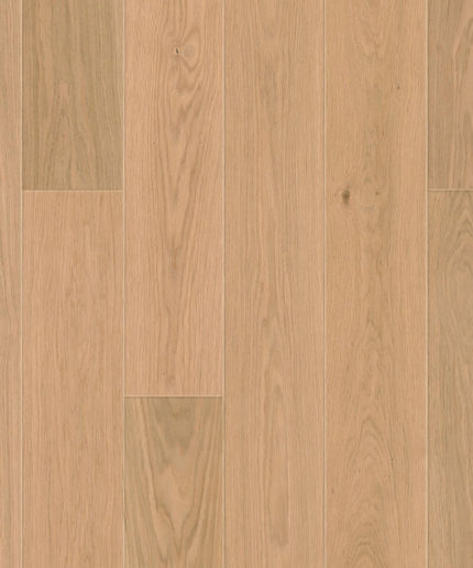 Паркетная доска Tarkett Oak Essence однополосная, крупный план текстуры светлого натурального дуба с тонкими продольными волокнами.