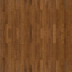 Макроснимок покрытия Europarket Oak Espresso наглядно демонстрирует изысканную трехполосную структуру дуба в глубоком кофейно-коричневом тоне.