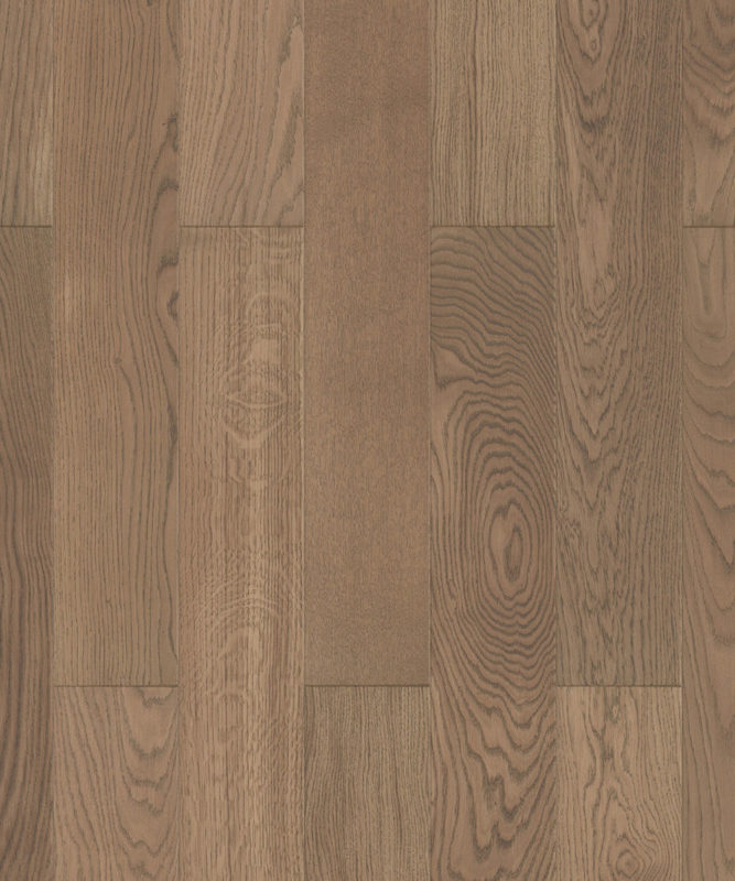 Макроснимок структуры доски Tarkett Tango Classic Oak Copper наглядно передает глубокую текстуру однополосного дуба в теплом медном цвете.