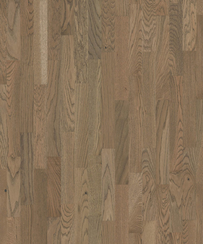 Паркетная доска Tarkett Salsa Oak Sienna трехполосная, крупный план текстуры дуба в серо-коричневом оттенке со сложным природным рисунком волокон.