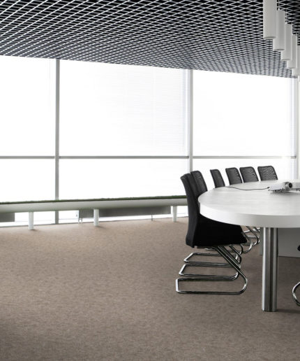 Ковровая плитка Desso Metallic Shades AA57 2915 бежевая, Нидерланды