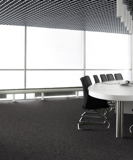 Ковровая плитка Desso Metallic Shades AA57 9031 черная, Нидерланды