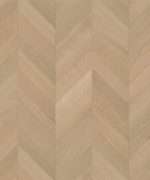 Близкий ракурс паркета французской елочкой Tarkett Privilege Galoni Oak Royal Grey демонстрирует мягкую текстуру дуба в благородном сером оттенке.