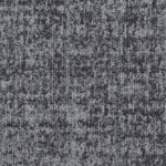 Ковровая плитка Desso Linon Unity 8901 темно-серого цвета с неоднородной текстурой структурированного петлевого ворса крупным планом.